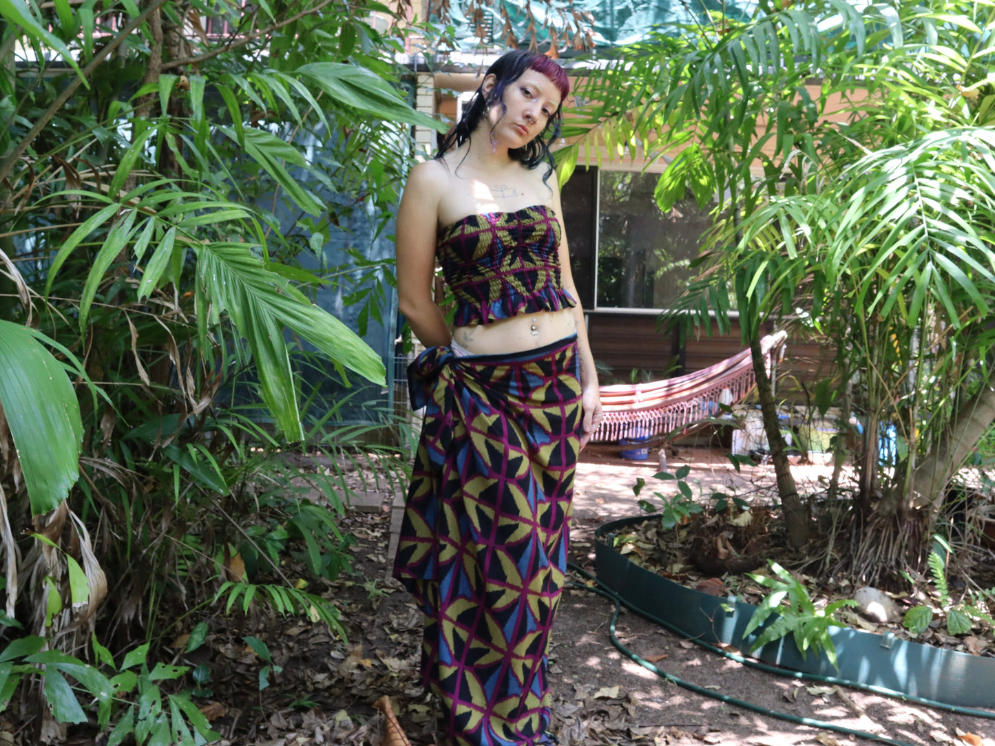 Breezeblock Sarong in Jewel Spider
