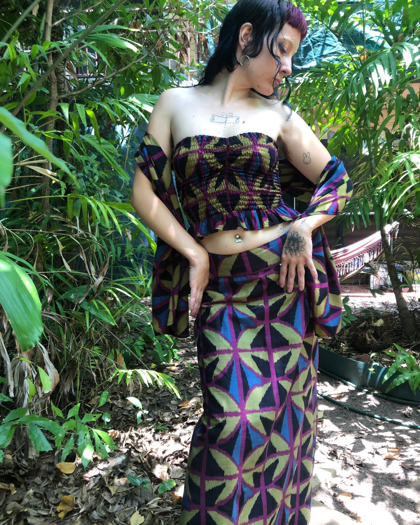 Breezeblock Shawl/ Half Sarong in Jewel Spider