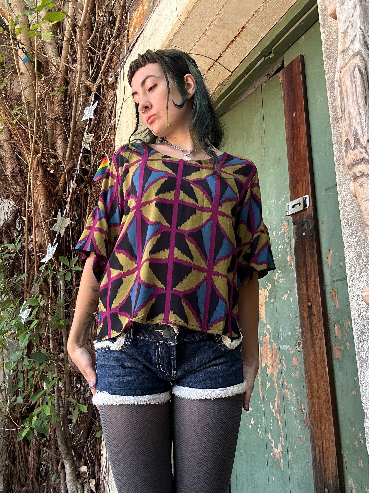 Ruffle top in Jewel spider