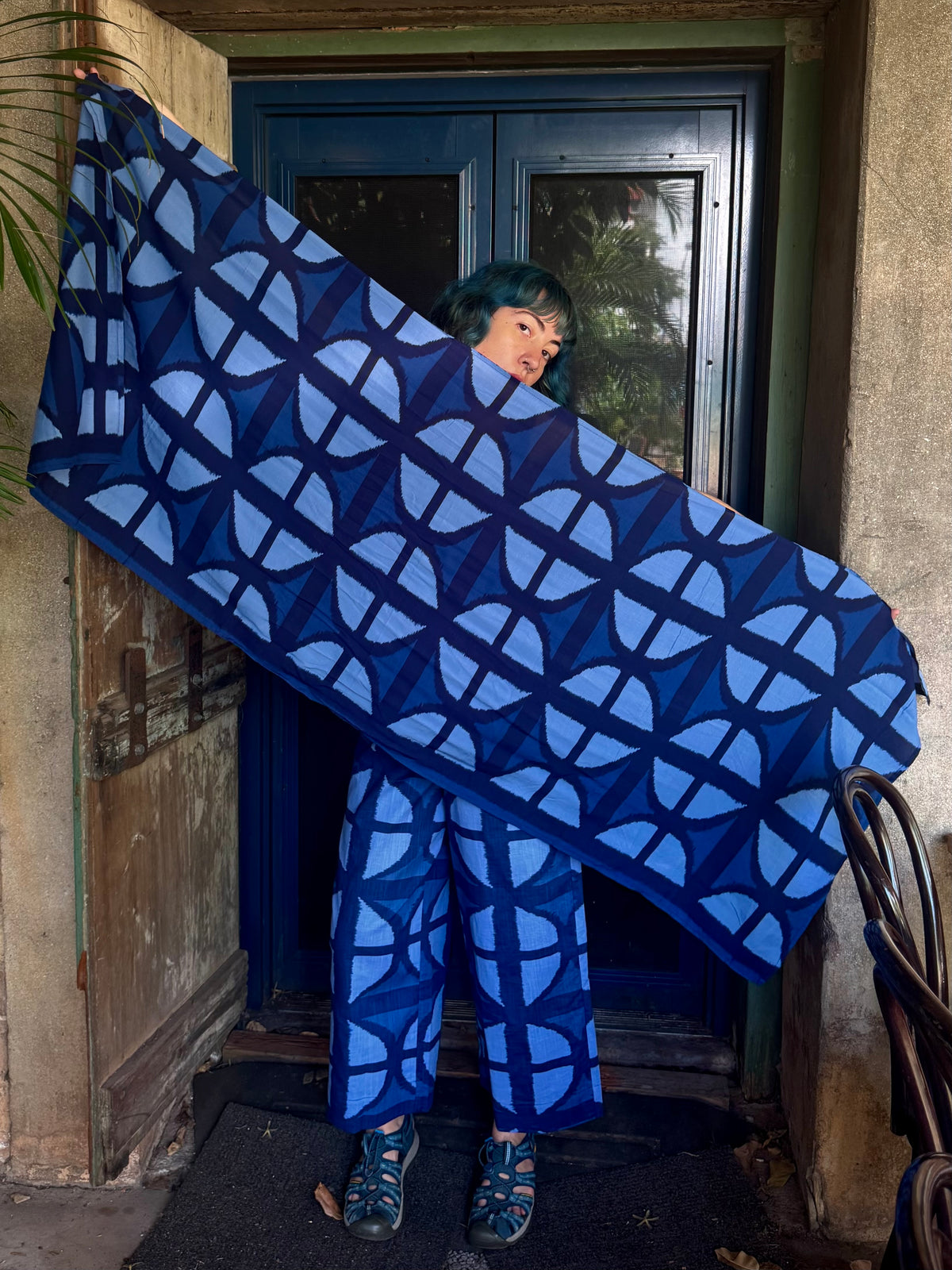 Breezeblock Shawl/ Half Sarong in Mood Indigo