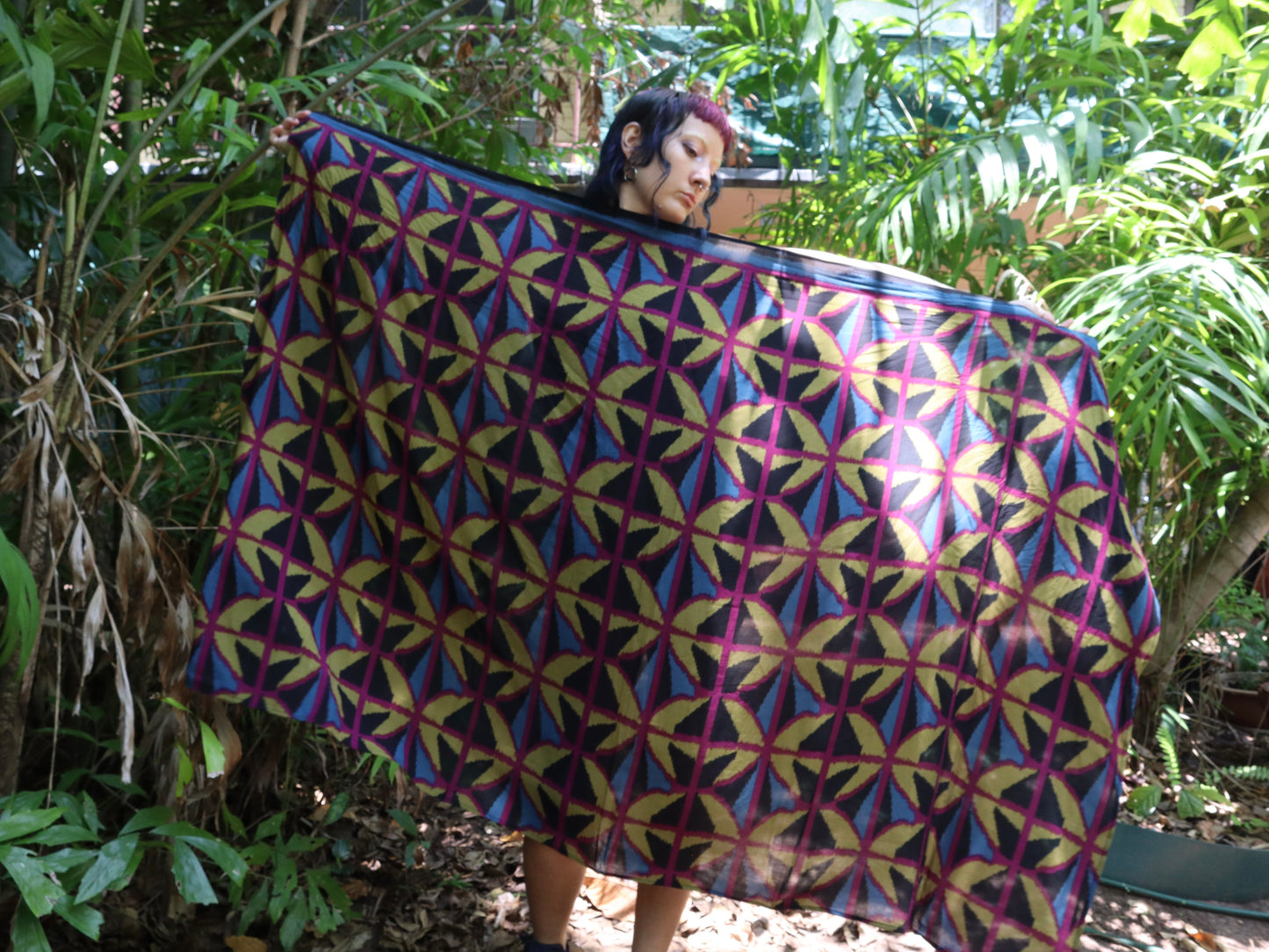 Breezeblock Sarong in Jewel Spider