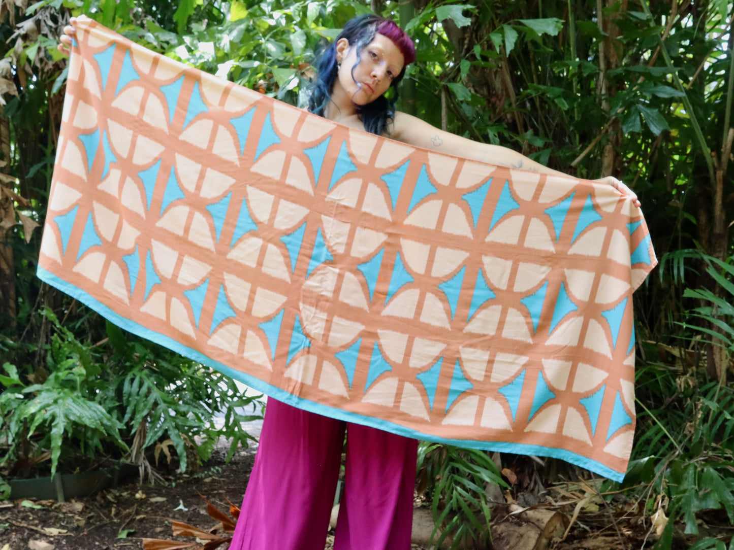 Breezeblock Shawl/ Half Sarong in Cas beach