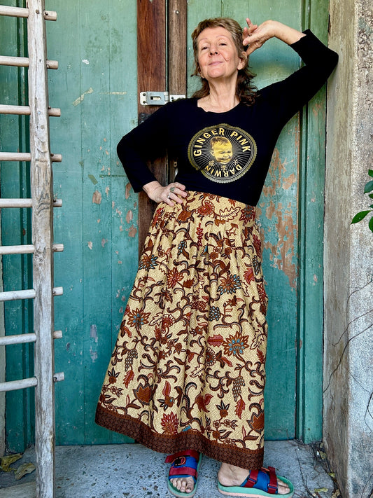 Midi to the MAX Skirt in golden brown floral print