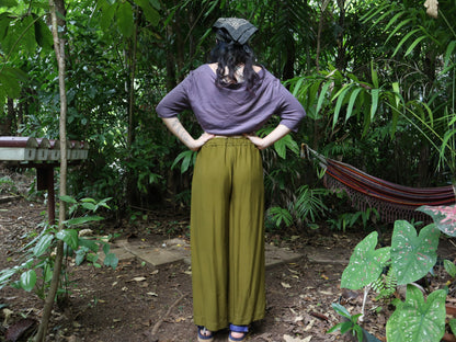 Lounge pants in Moss