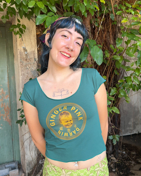 Yoga cropped Logo tee in Jade Green