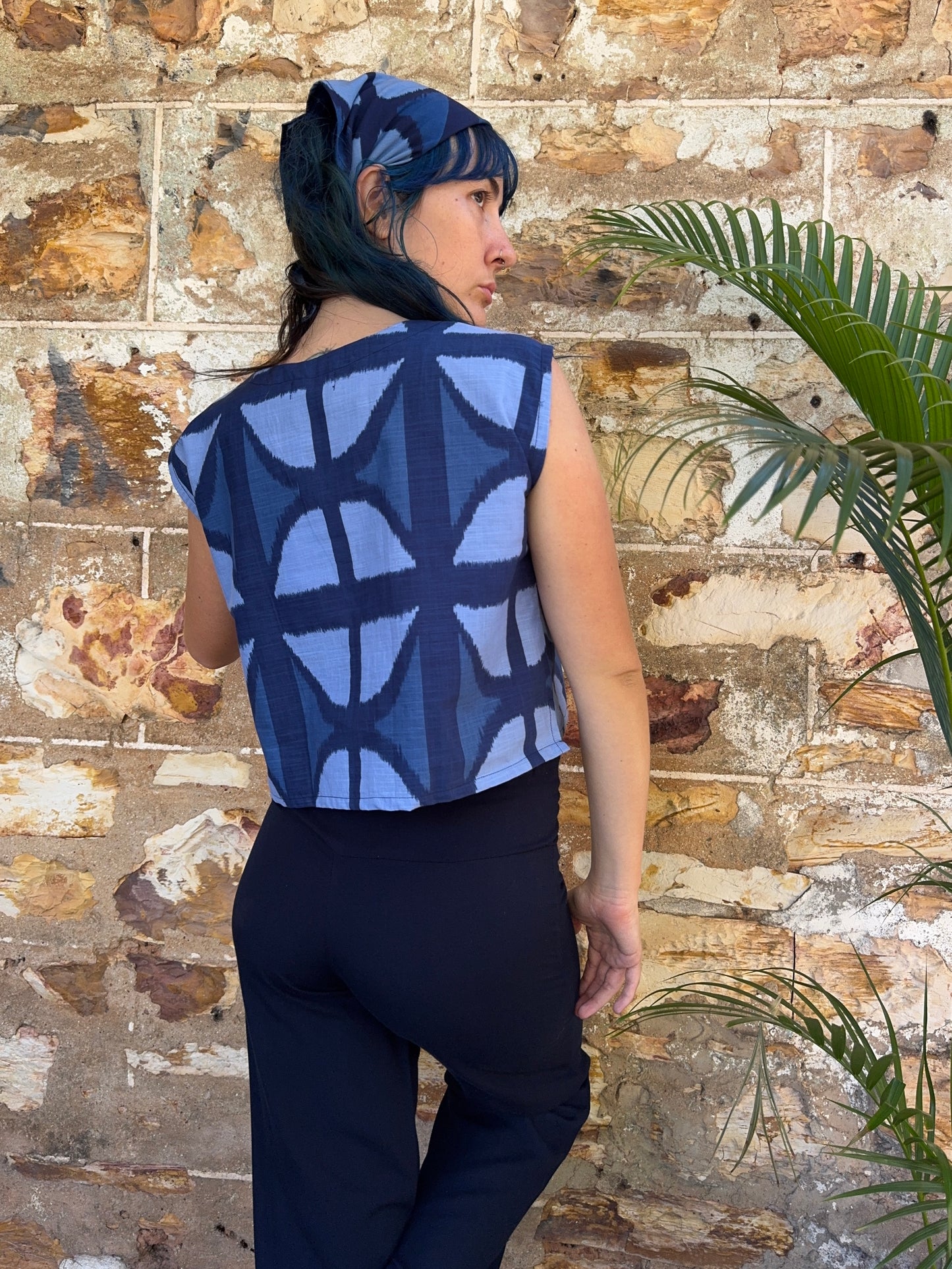 Box top in Mood Indigo