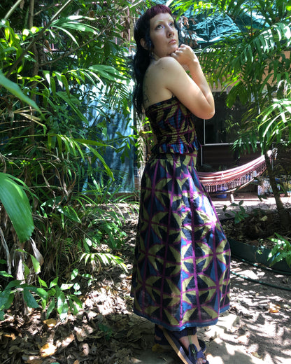 Midi to the MAX Skirt in Jewel Spider