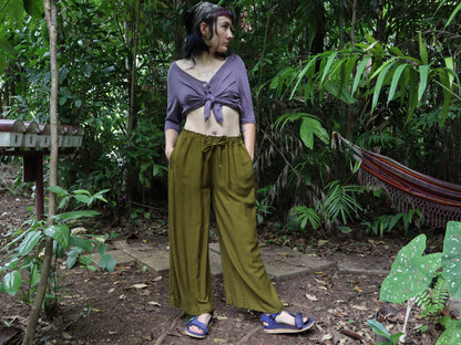 Lounge pants in Moss