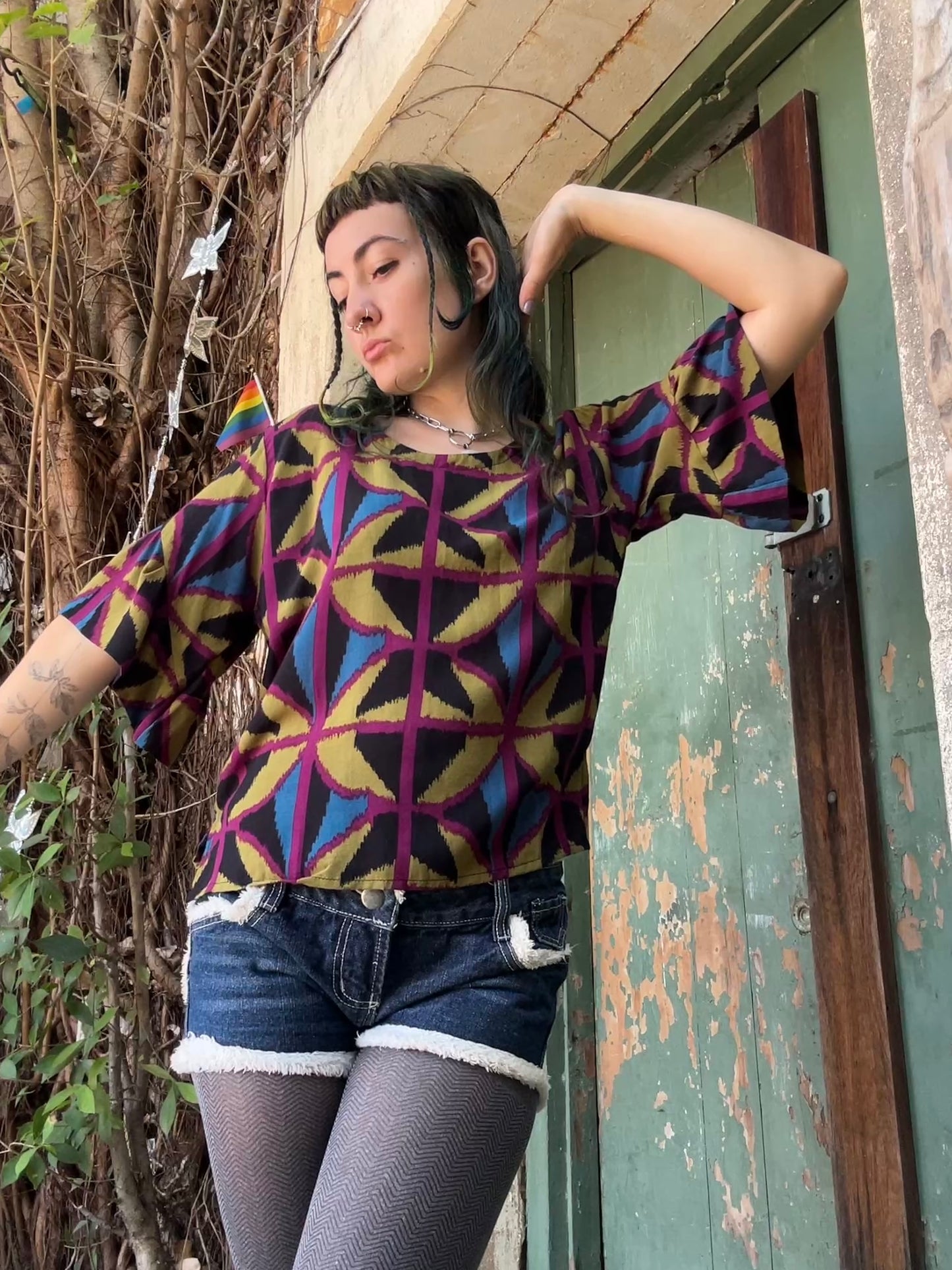 Ruffle top in Jewel spider
