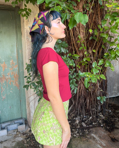 Yoga cropped Logo tee in Ruby Red