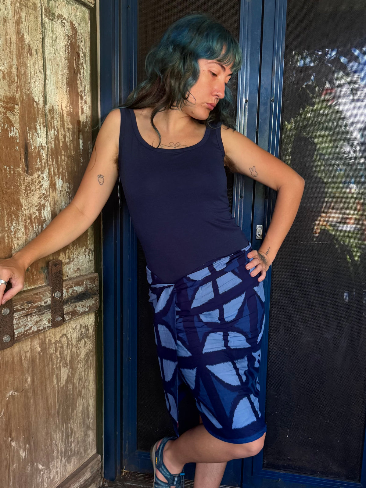 Breezeblock Shawl/ Half Sarong in Mood Indigo
