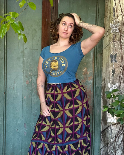 Yoga cropped Logo Tee in Teal Blue