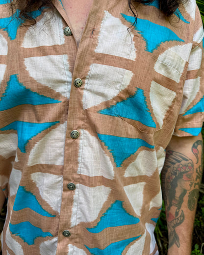 Unisex Button up Shirt Cas Beach