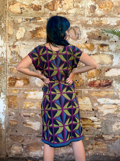 Hang Around Dress in Jewel Spider Below Knee