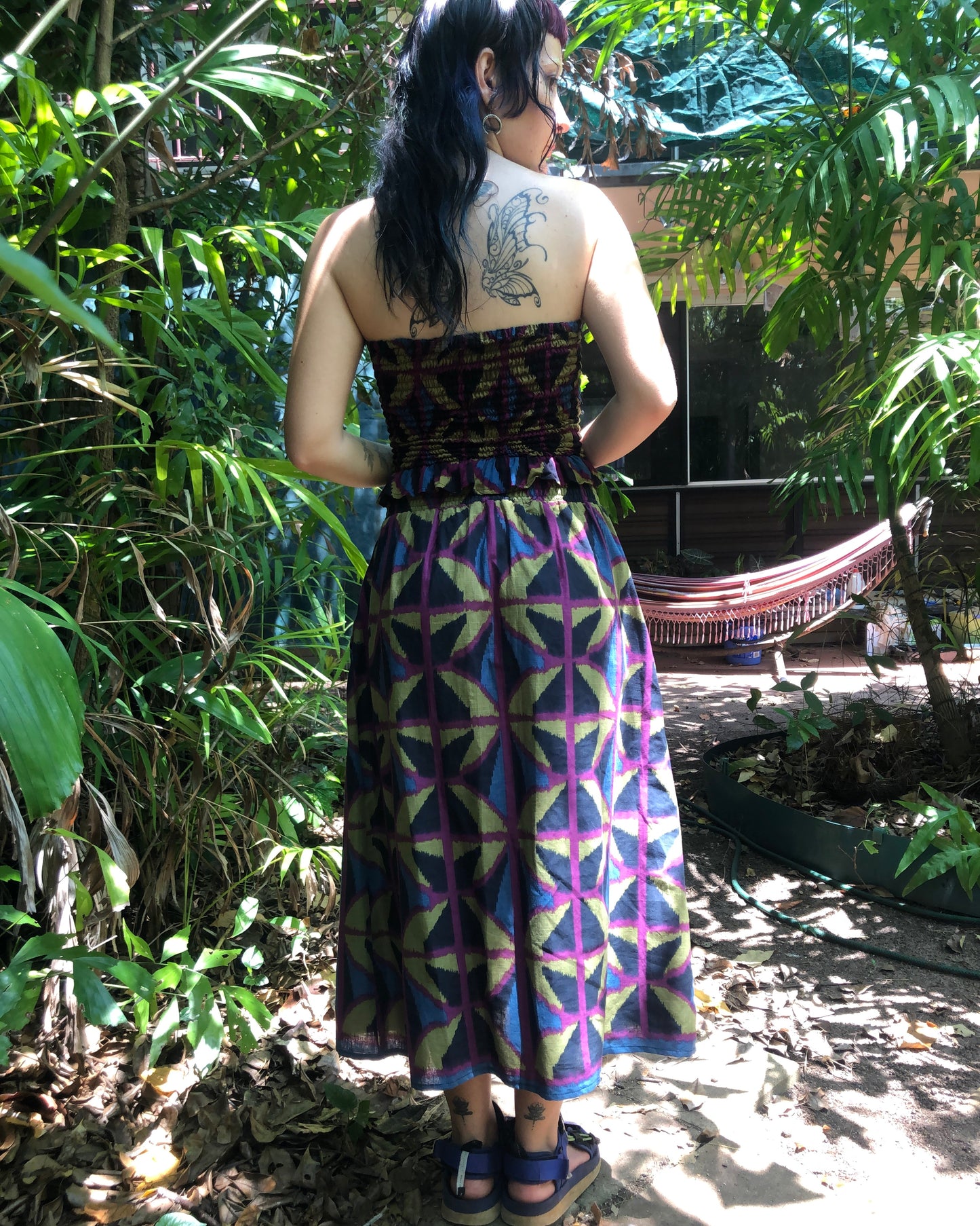 Midi to the MAX Skirt in Jewel Spider