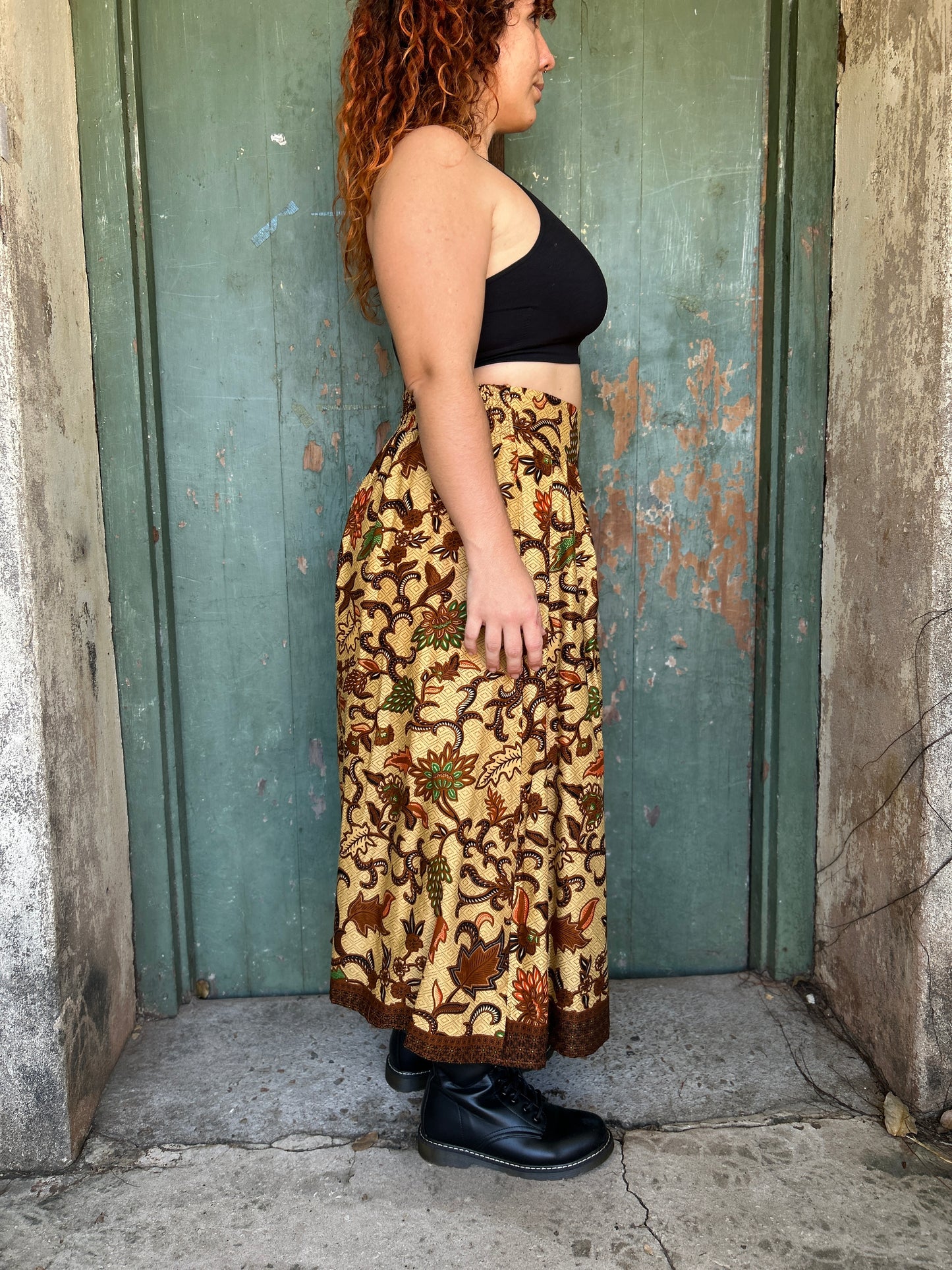 Midi to the MAX Skirt in golden brown floral print