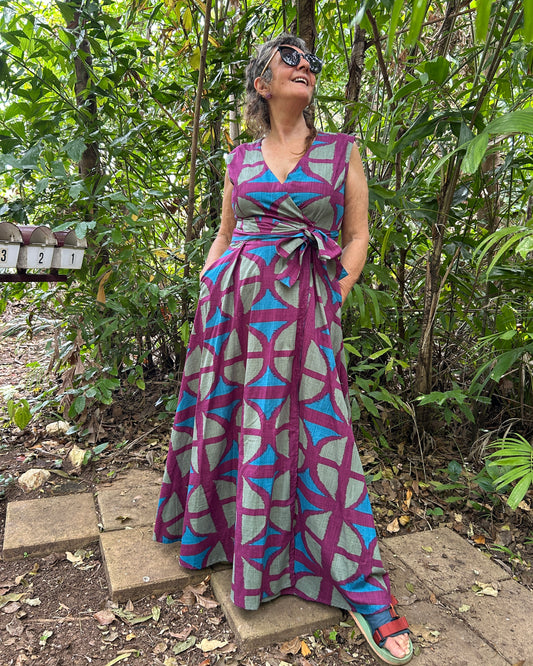 Long Sleeveless Wrap Dress in Original BreezeBlock