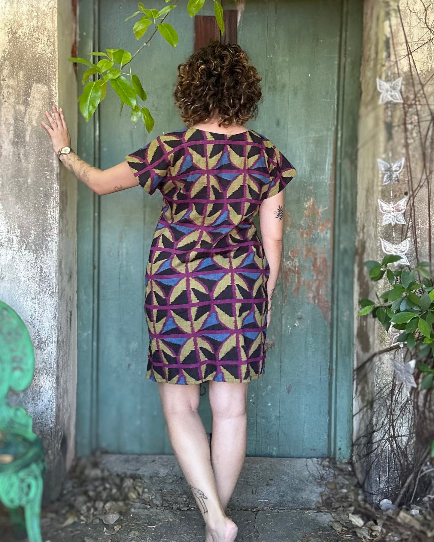 Hang Around Dress in Jewel Spider- Above knee