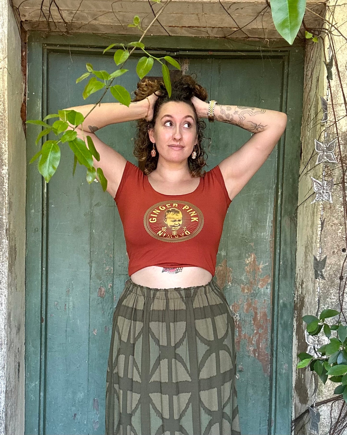 Yoga cropped Logo tee in Burnt Orange