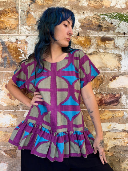 Hang around top w ruffle in OG Colour