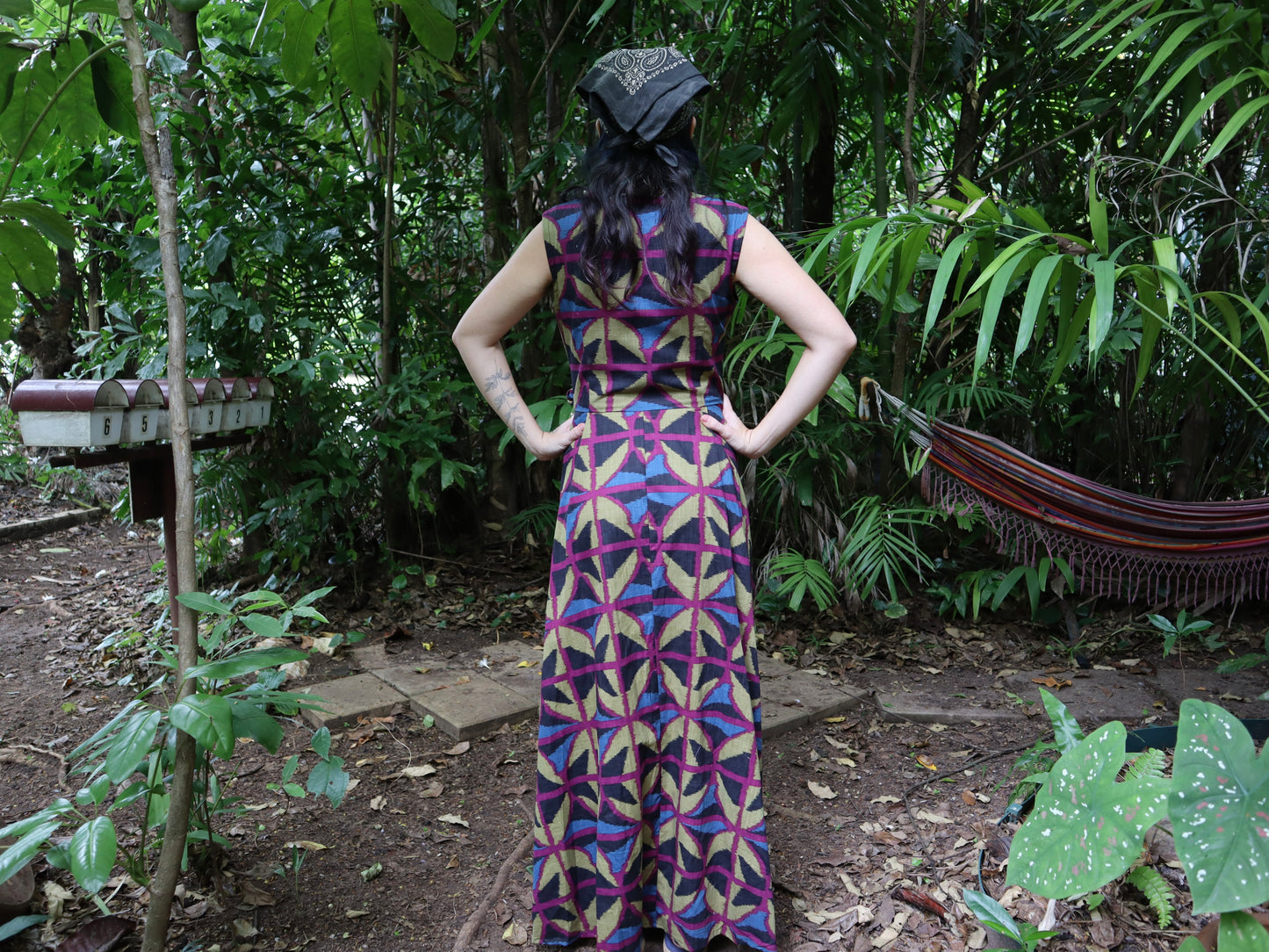 Long Sleeveless Wrap Dress in Jewel Spider