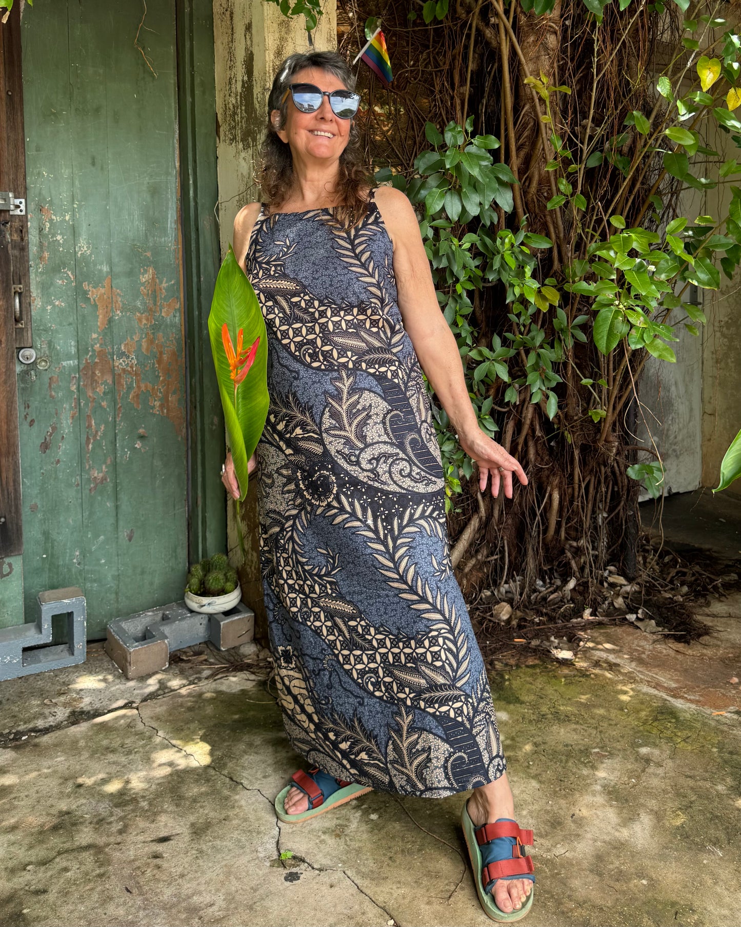 Hi-Lo dress in Red Swirl or Blue Swirl