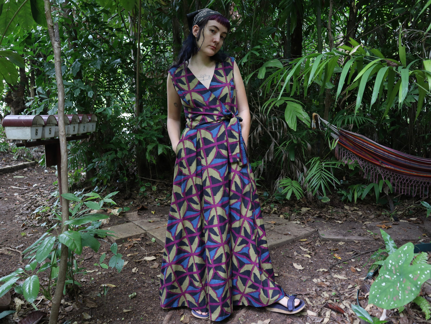 Long Sleeveless Wrap Dress in Jewel Spider