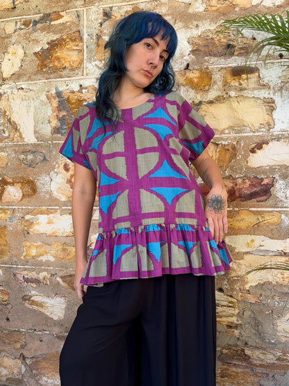 Hang around top w ruffle in OG Colour