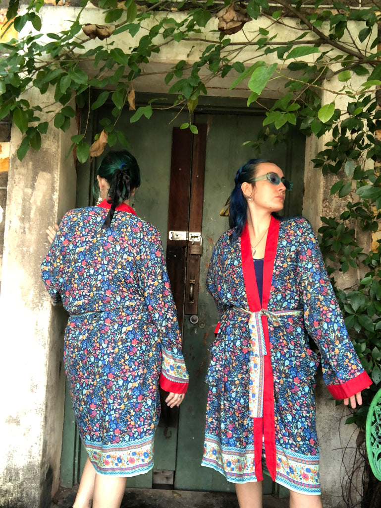 Lounge Kimono in Midnight Garden - Ginger Pink Darwin - ethical fashion - darwin clothing shop - darwin clothing store - darwin fashion